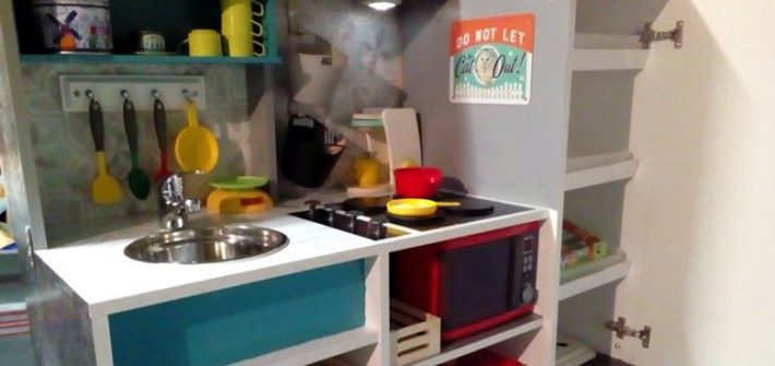 Cuisine DIY enfants renover meuble
