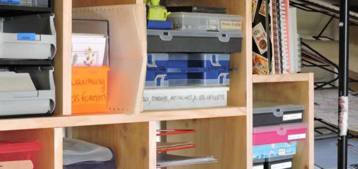 DIY bibliotheque scraproom stayfunnyandcreate